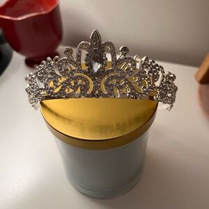 Sparkling Silver Tiara with Crystal Details